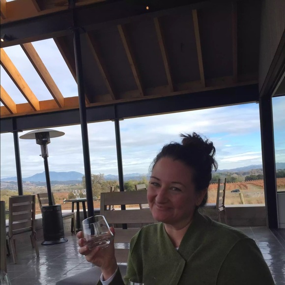 Meet your Posher, Kimberly - Picture 7 of 16